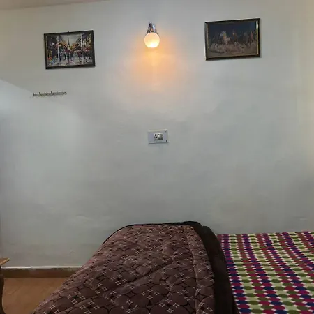 Happy Homestay Banikhet Exterior photo